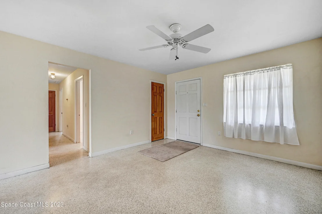 Photo of 1359 Ashwood Drive