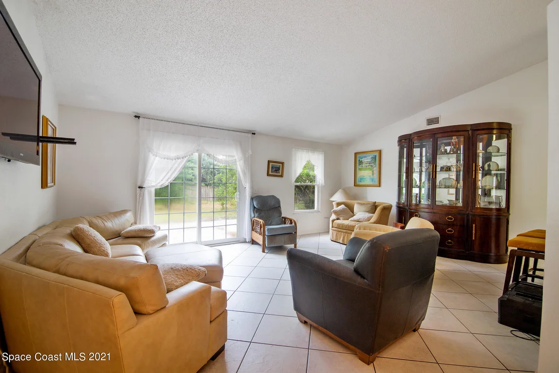 Photo of 1678 Talbott Street