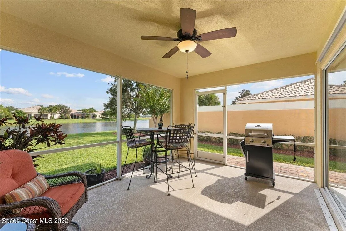 Photo of 3425 Hyperion Way SE