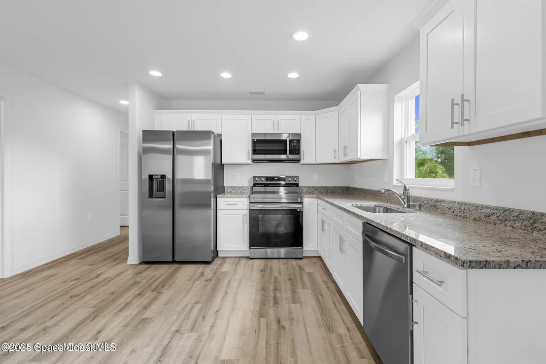 Photo of 430 Scanlon Road