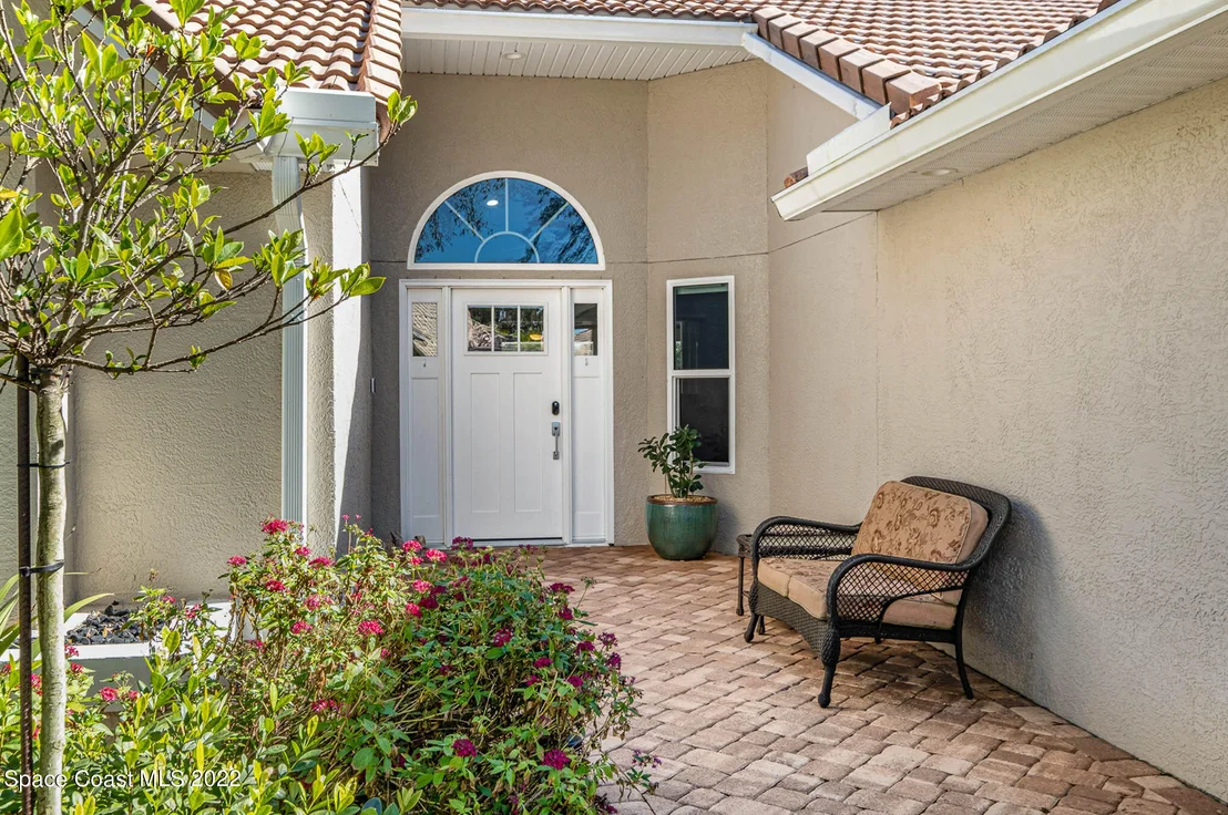 Photo of 914 Palm Brook Drive