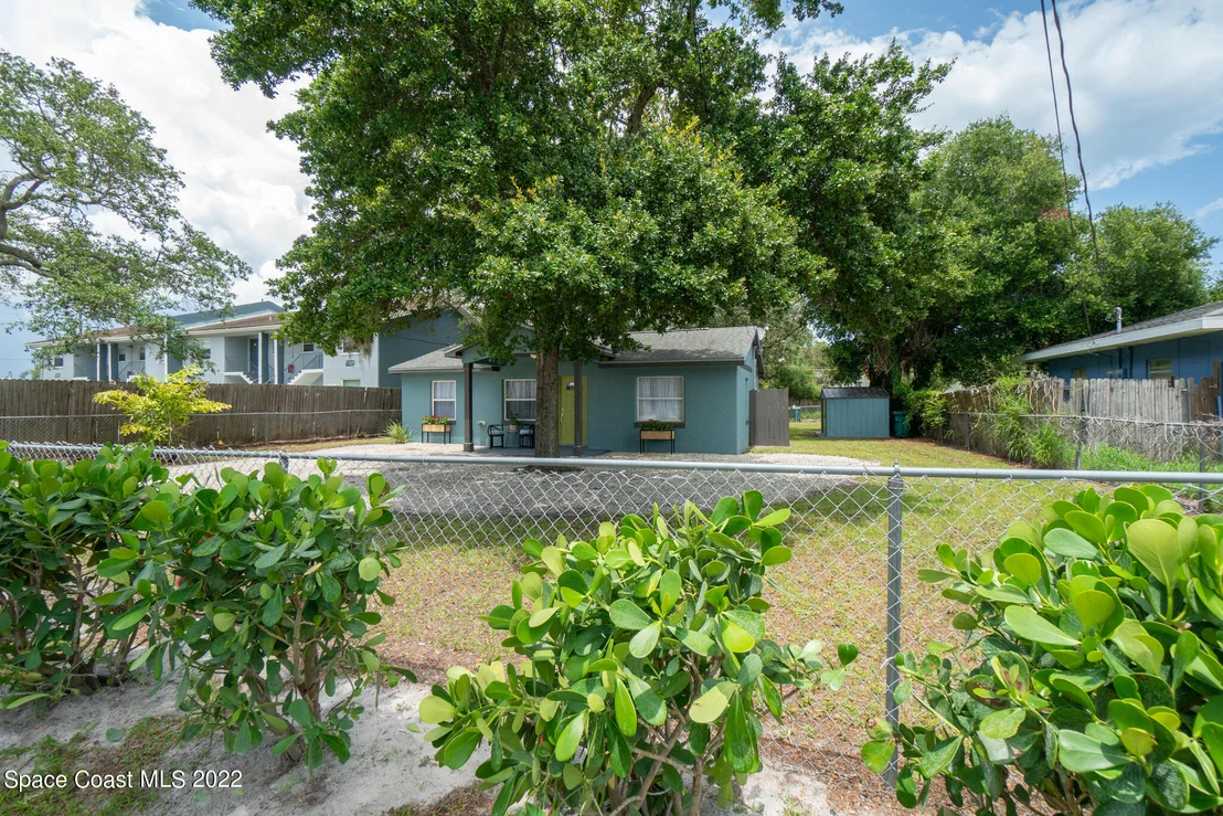 Photo of 1707 Avocado Avenue