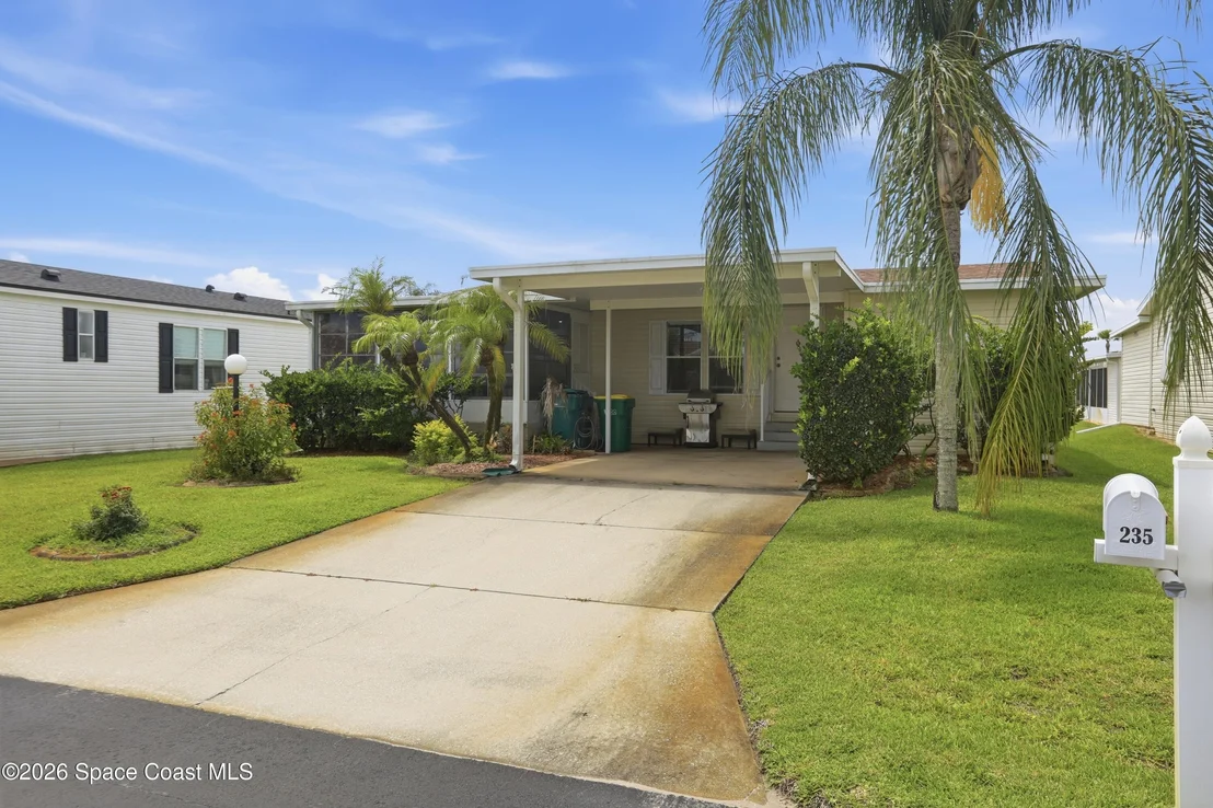 Photo of 235 Outer Drive