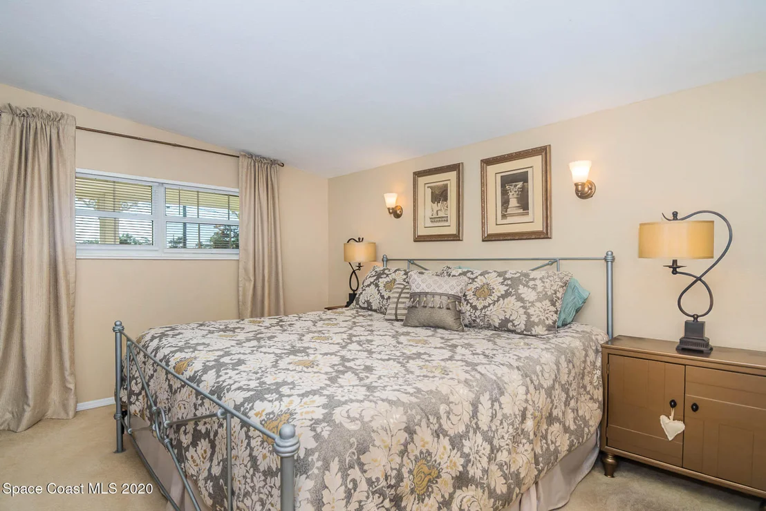 Photo of 309 Live Oak Lane