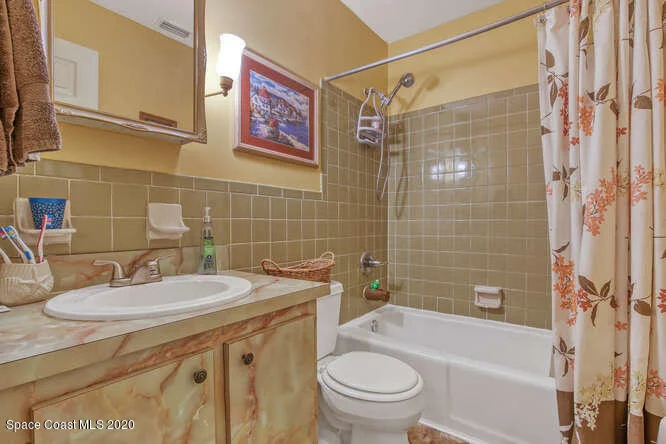 Photo of 2920 Corbusier Drive