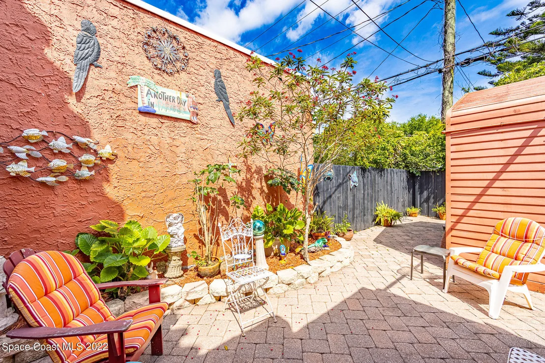 Photo of 102 Valencia Road