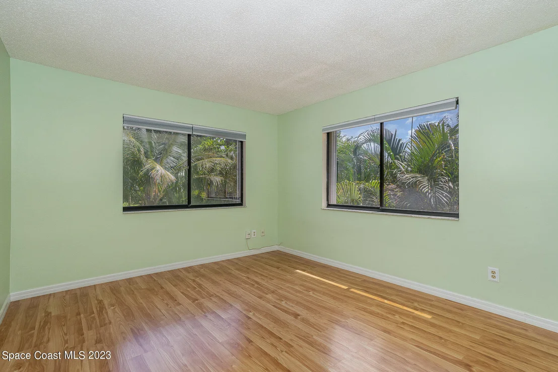 Photo of 470 Mosswood Boulevard