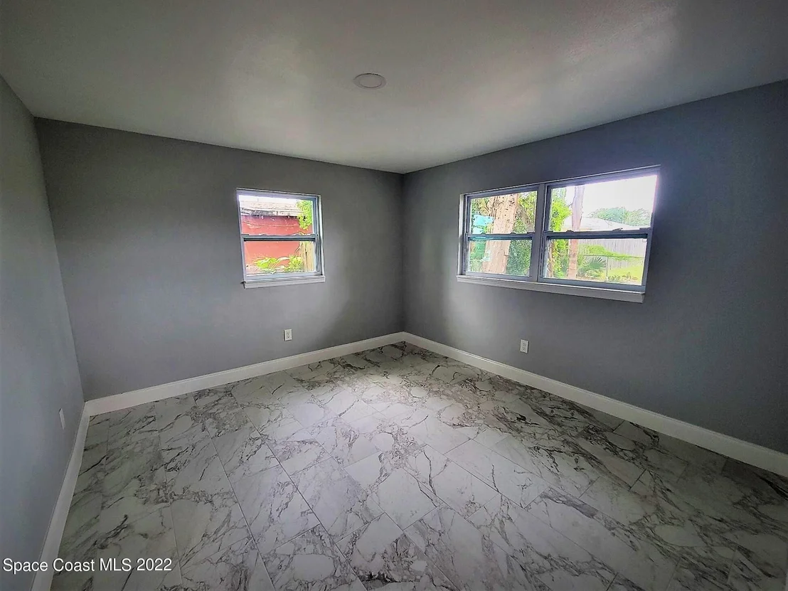 Photo of 2019 Barkley Avenue