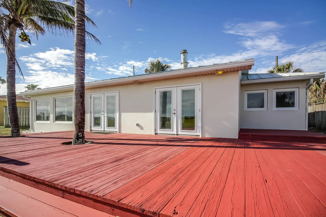 Photo of 2075 N Highway A1a N