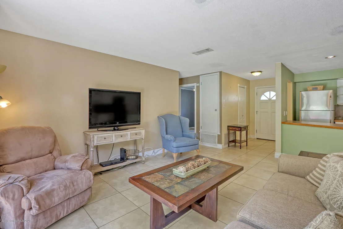 Photo of 1085 Hermosa Drive