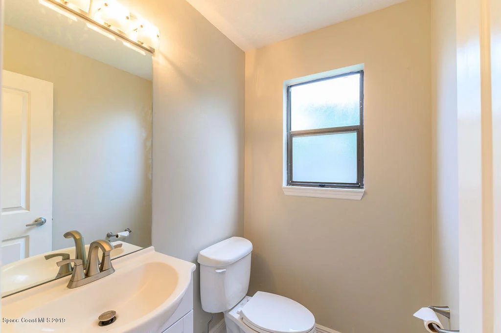 Photo of 2542 Lemon Street NE