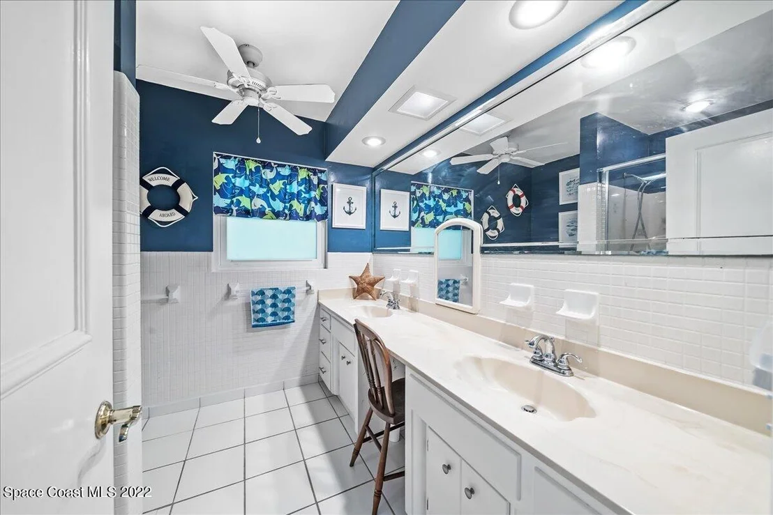 Photo of 311 Cocoa Avenue