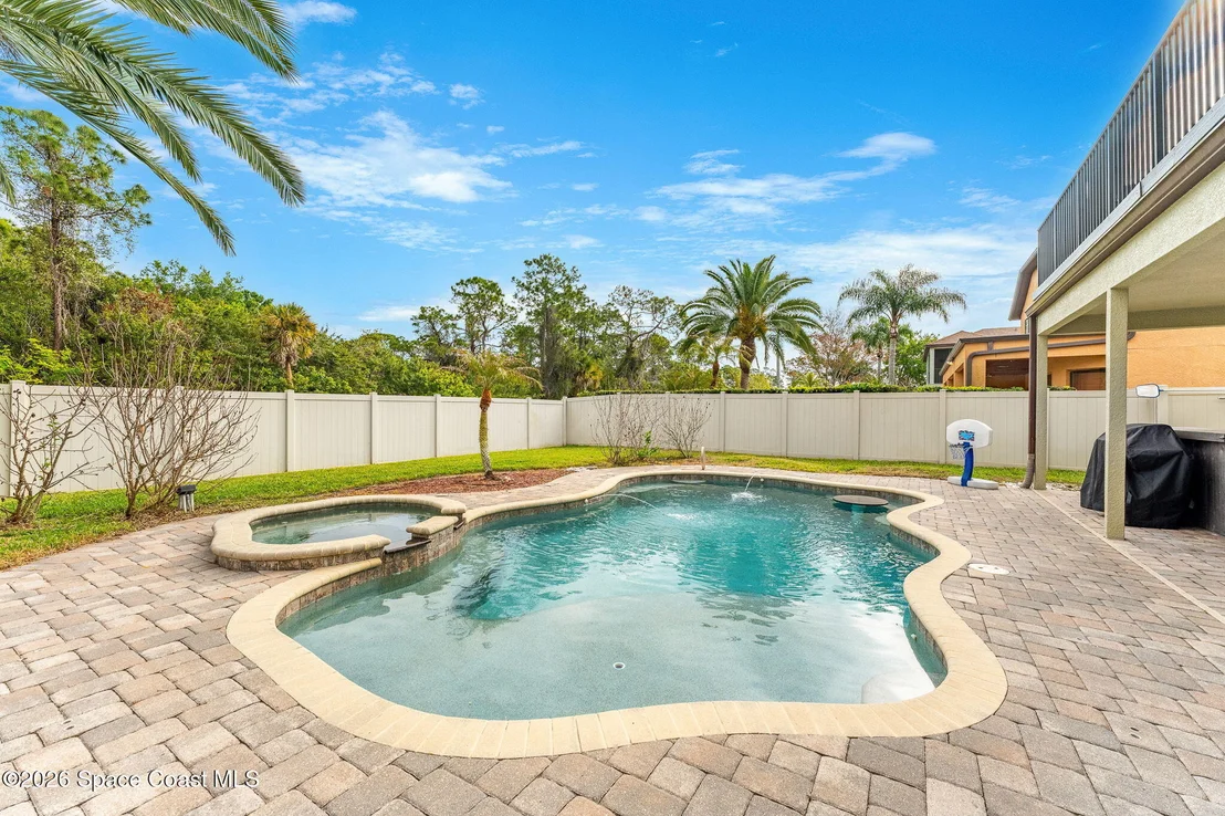 Photo of 1390 Talon Way