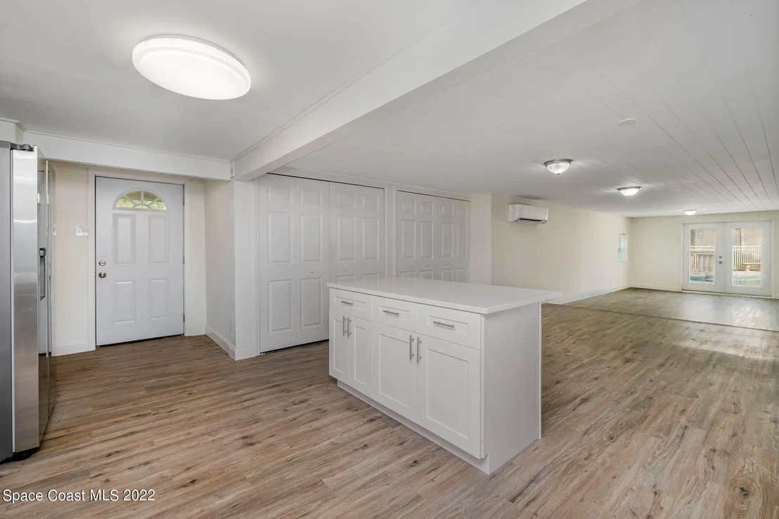 Photo of 9012 102nd Avenue