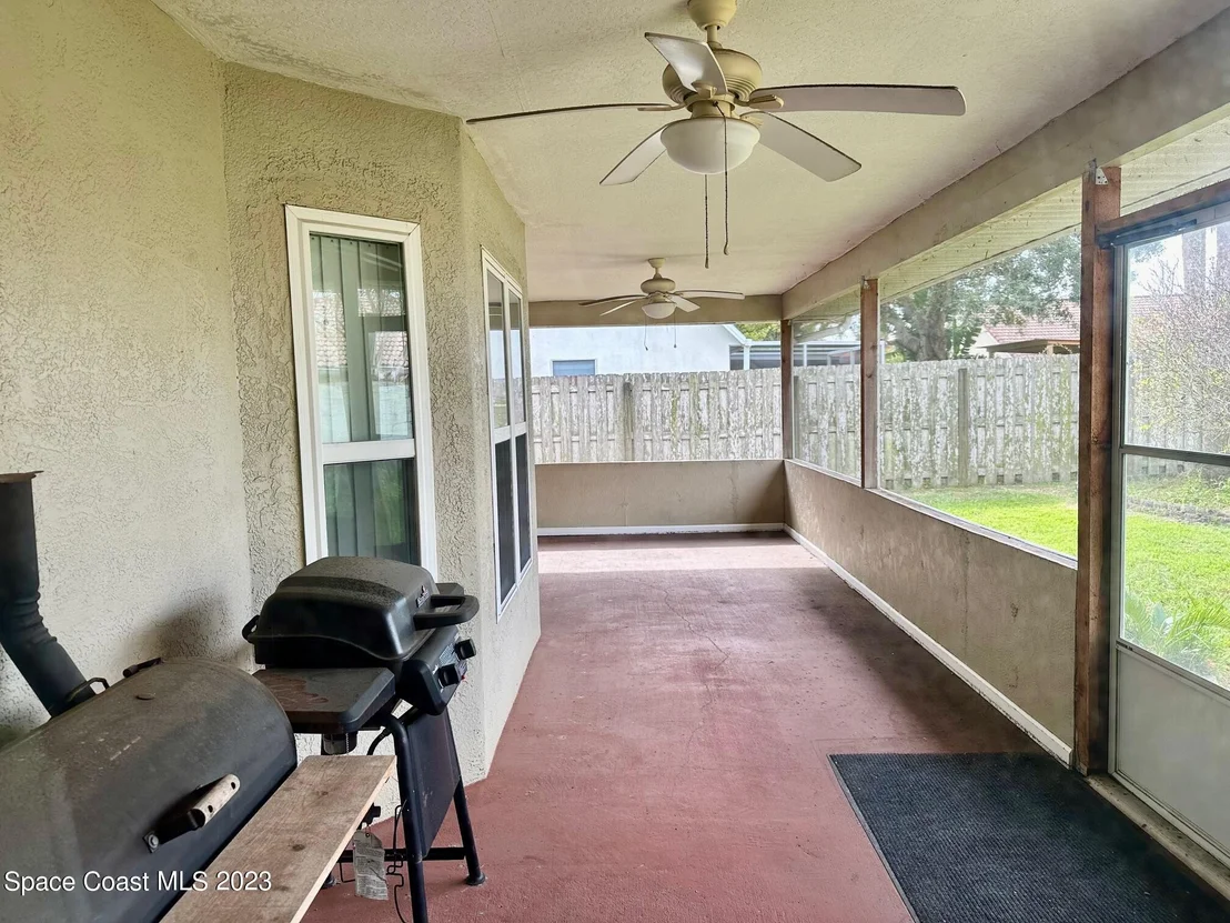 Photo of 1359 Heritage Acres Boulevard