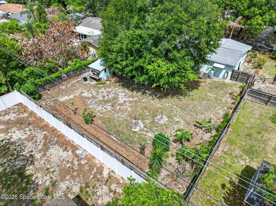 Photo of 2737 Cherbourg Road