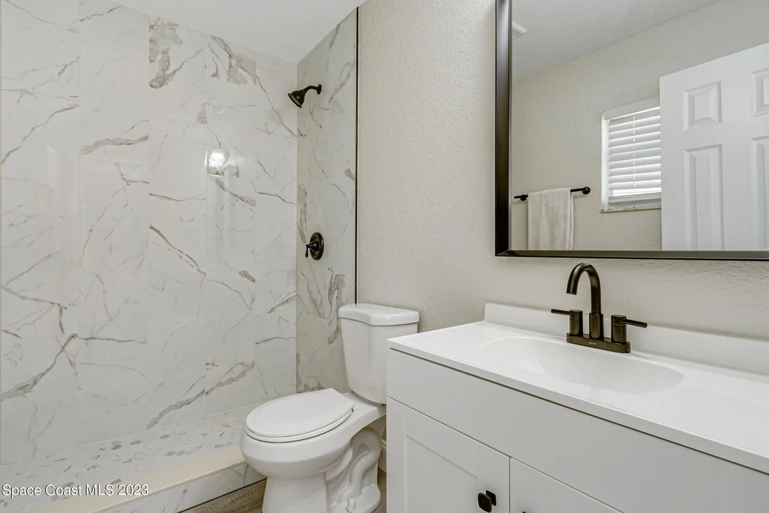 Photo of 965 Bridle Lane