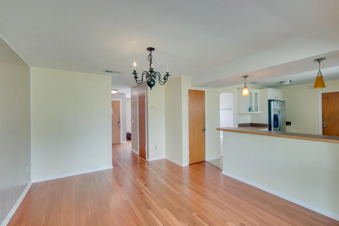 Photo of 1059 La Paloma Drive