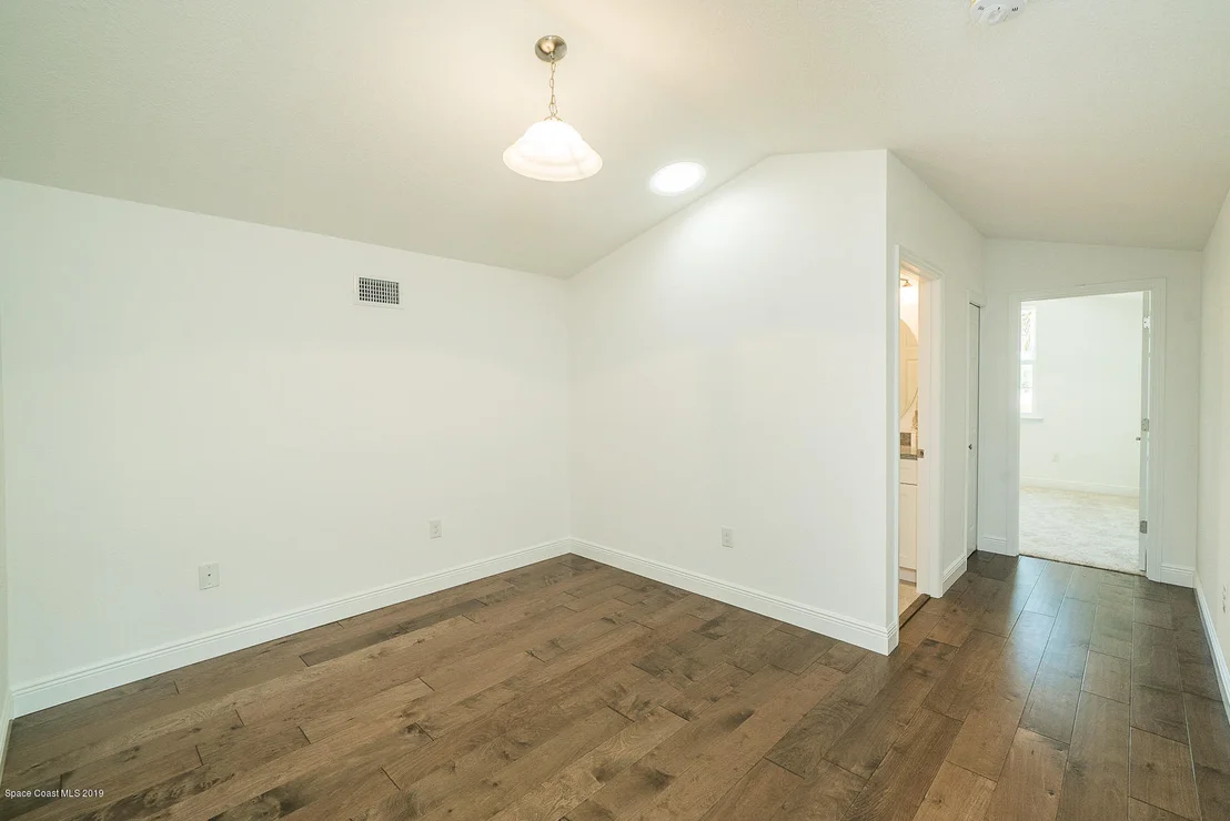Photo of 103 Lagoon Avenue