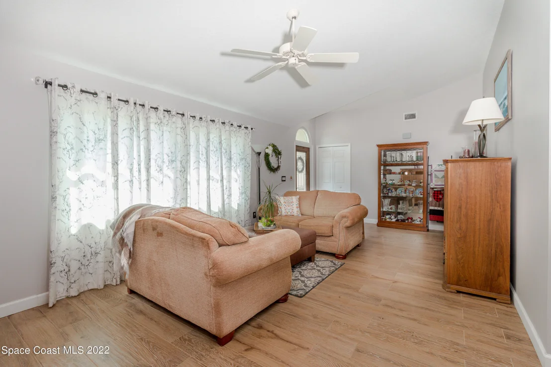 Photo of 1311 Sequoia Place