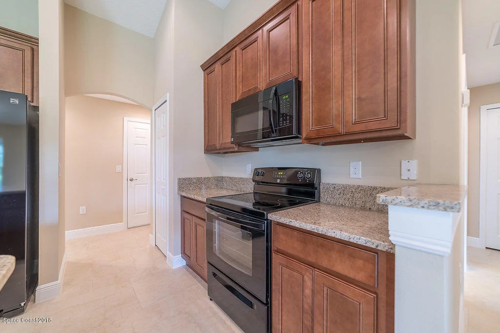 Photo of 1048 Landsdowne Drive