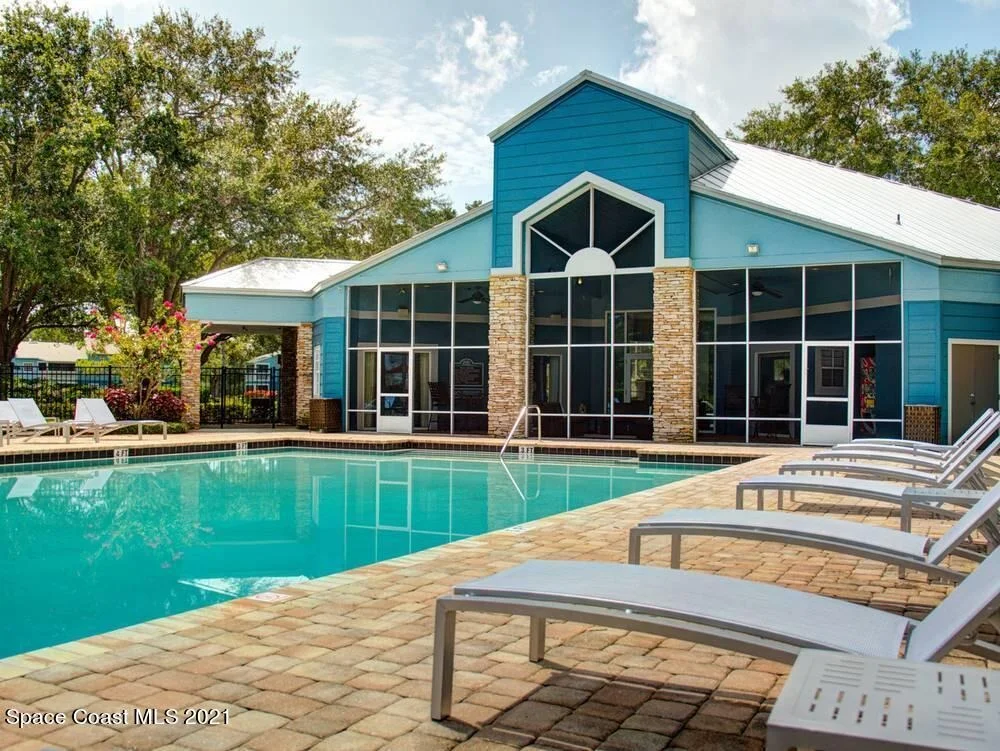 Photo of 2423 Saint Johns Lane