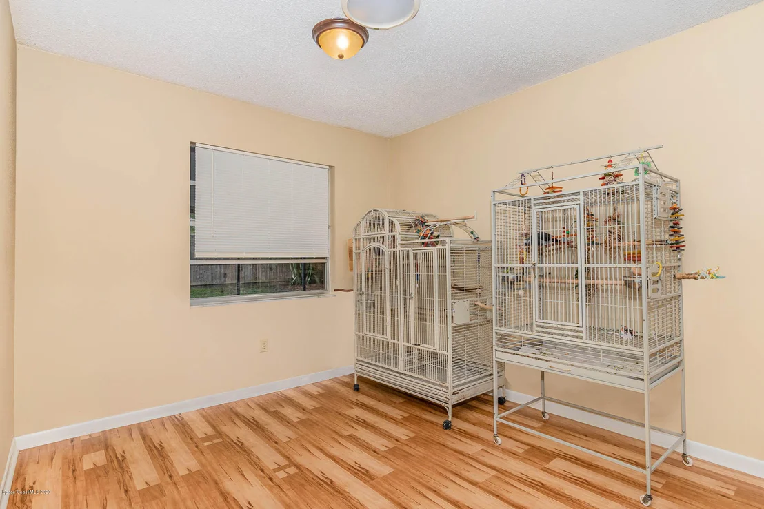 Photo of 2581 Corbusier Drive