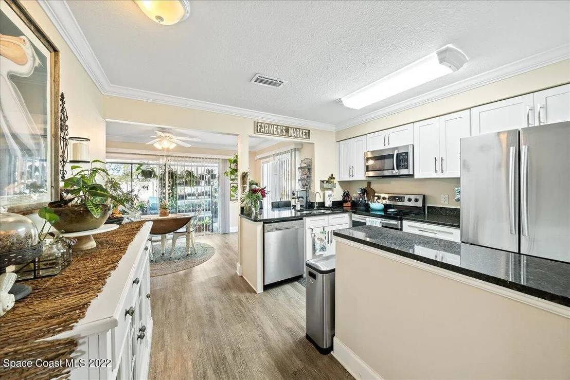 Photo of 1300 Cindy Circle NE