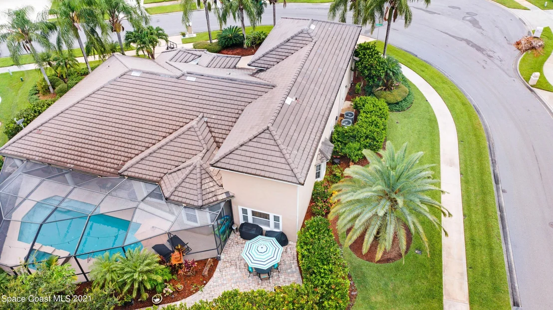 Photo of 687 Nicklaus Drive