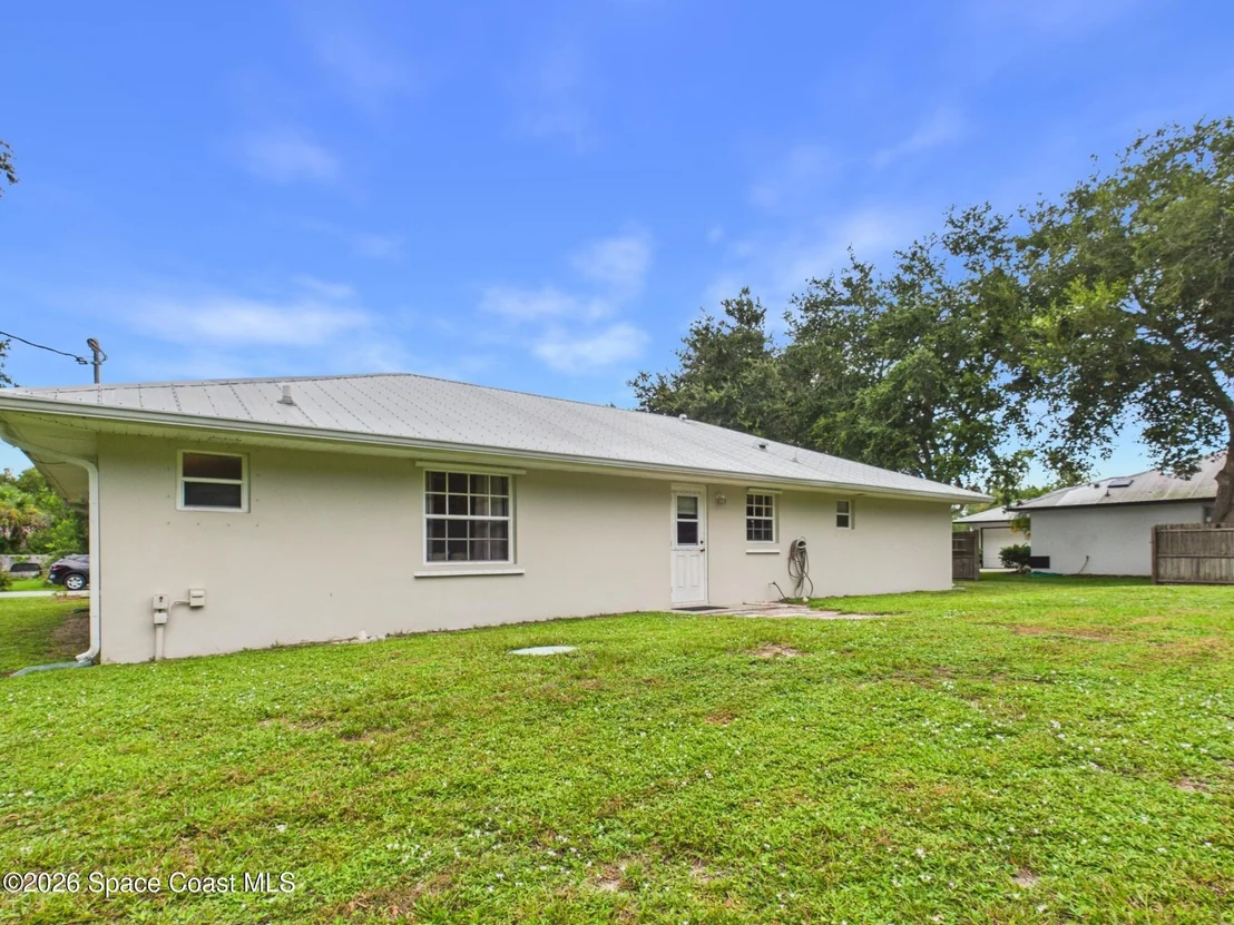 Photo of 9545 Honeysuckle Drive