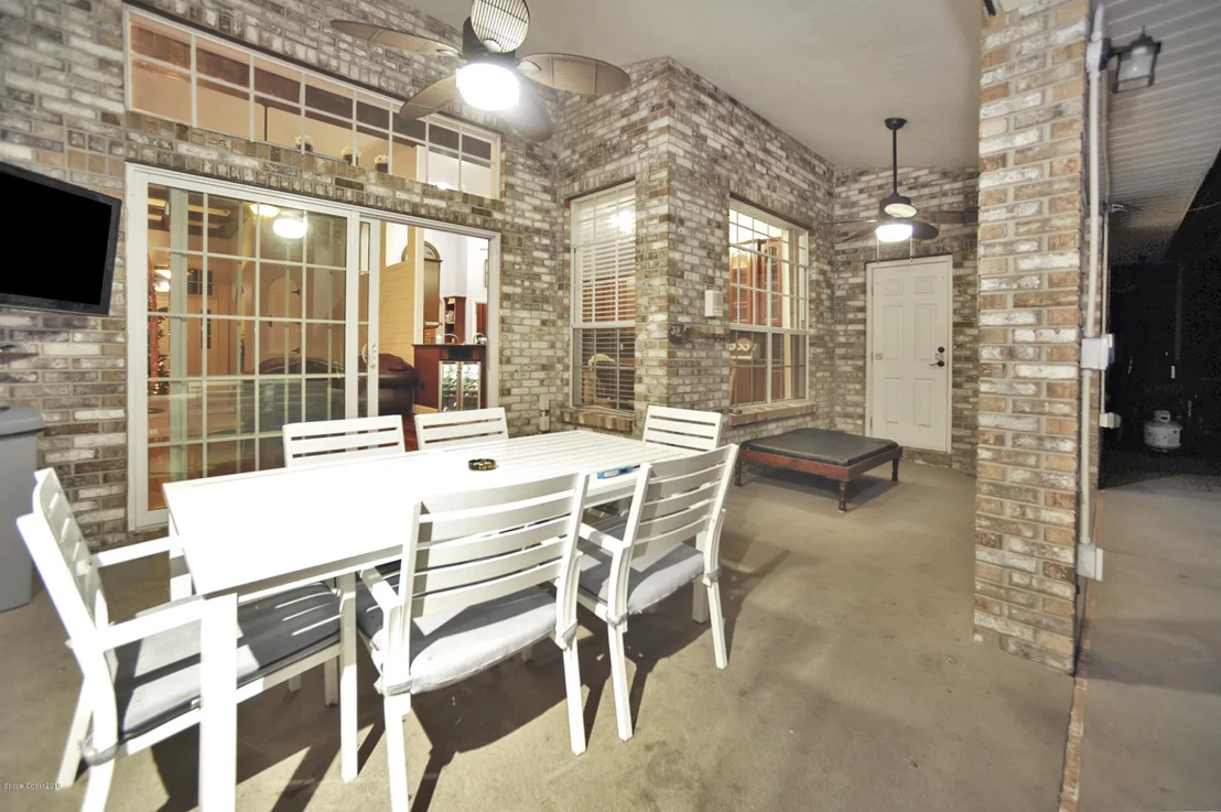 Photo of 4470 Canard Road