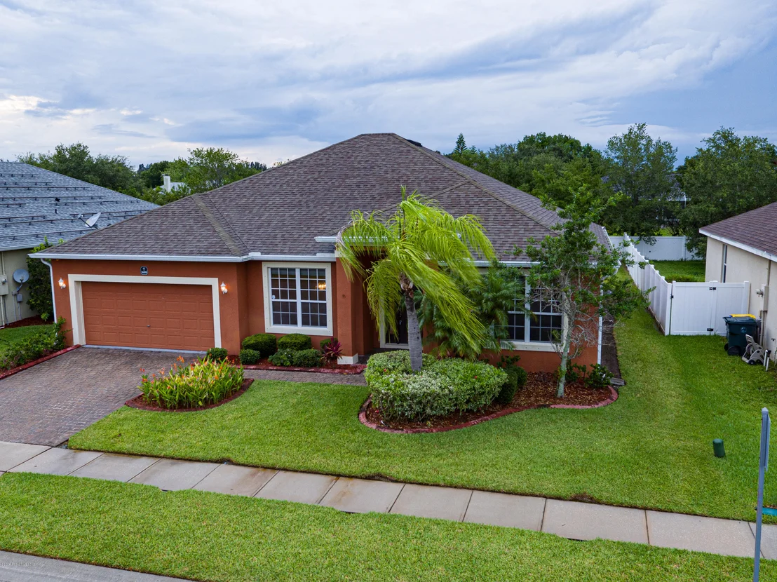 Photo of 1600 Bridgeport Circle