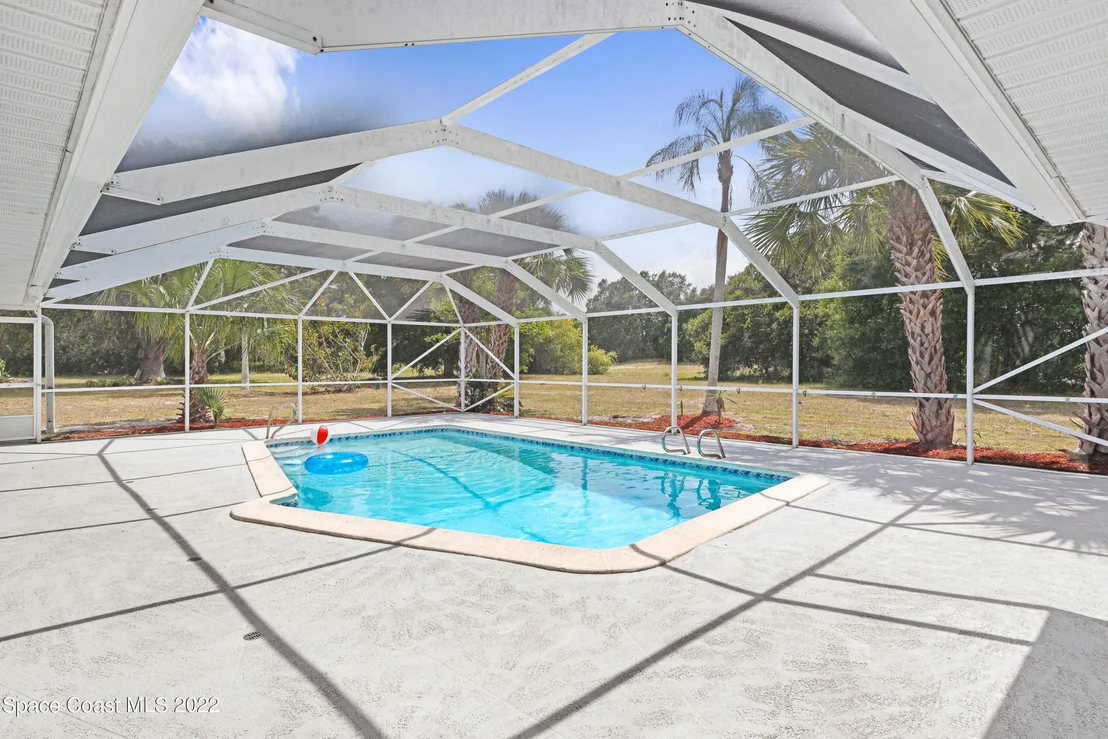 Photo of 950 Waialae Circle NE
