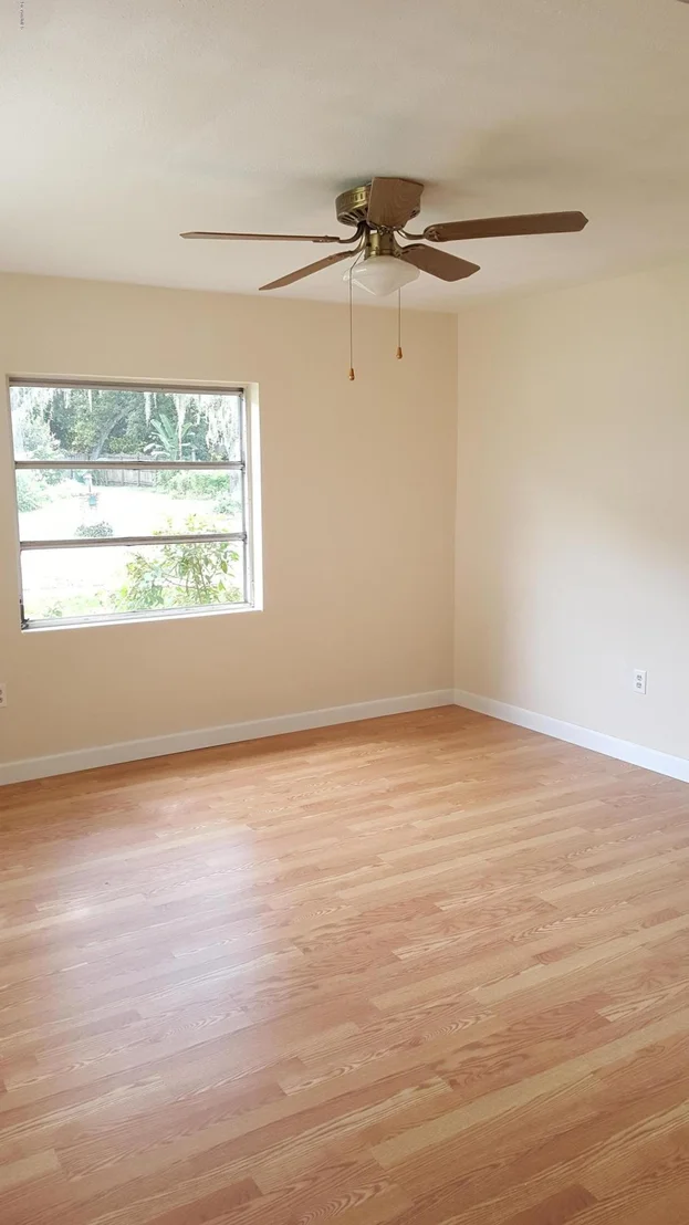 Photo of 2215 Clairemont Drive