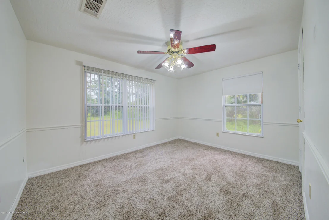 Photo of 4005 Alan Shepard Avenue