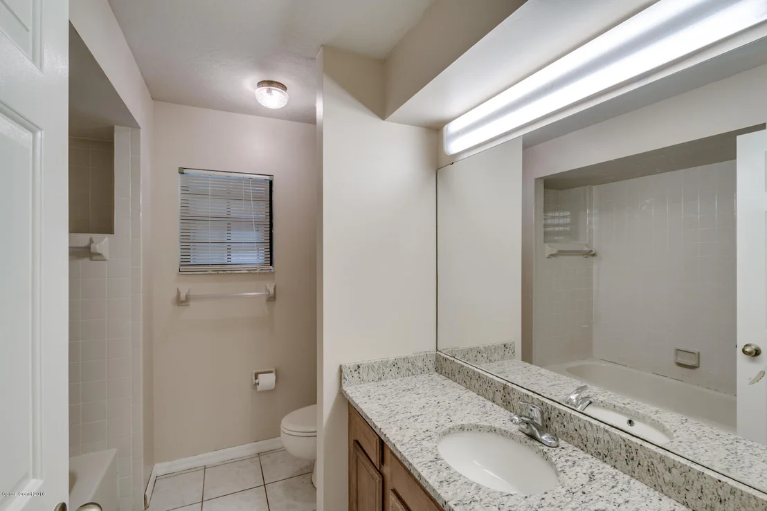 Photo of 927 Whisperpine Drive