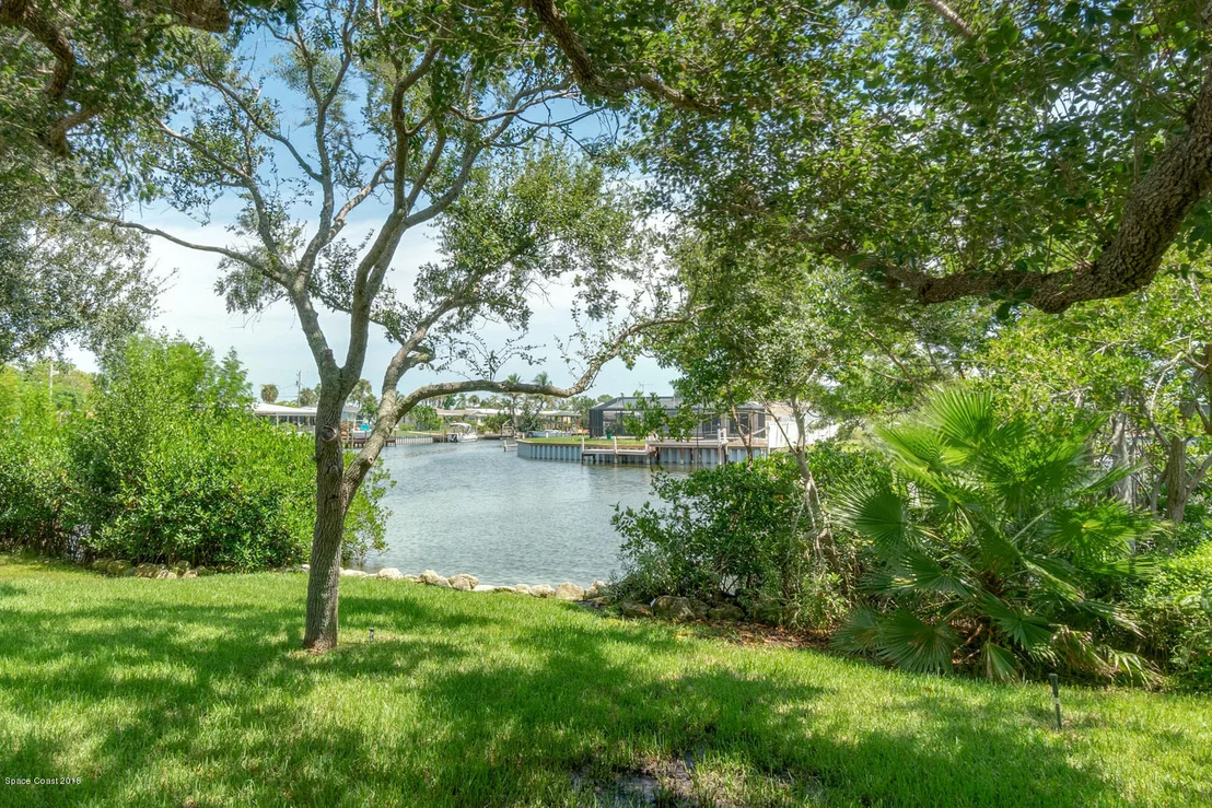 Photo of 166 Lanternback Island Drive