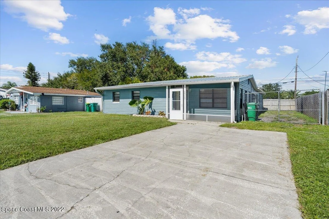 Photo of 2312 Warwick Road