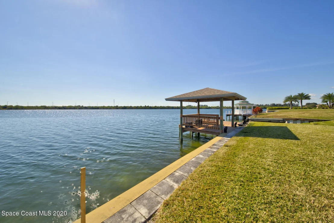 Photo of 1155 Tuckaway Drive