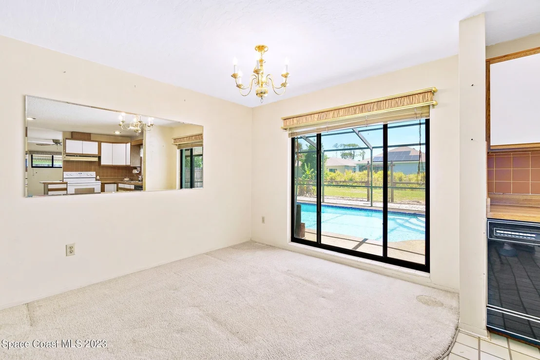 Photo of 899 Jefferson Road