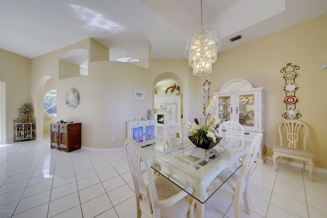 Photo of 313 Island Drive