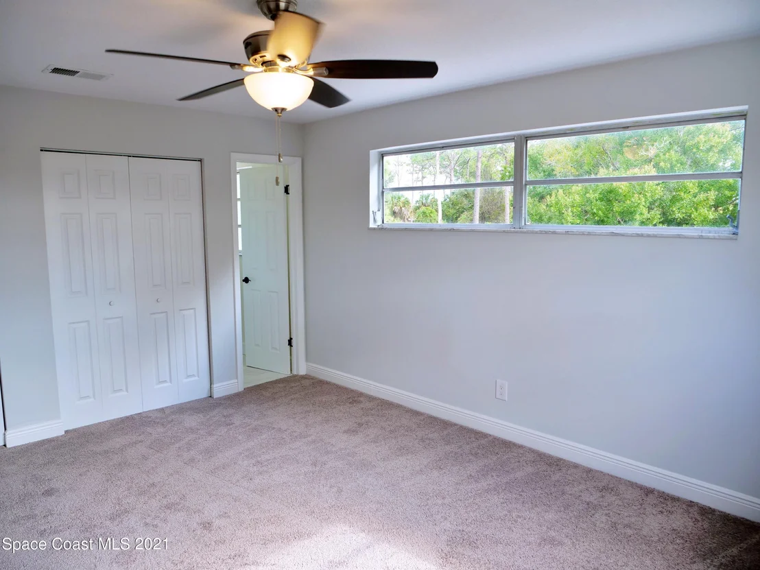 Photo of 1728 Golfview Drive