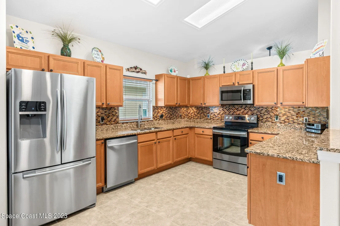 Photo of 2060 Stratford Pointe Drive