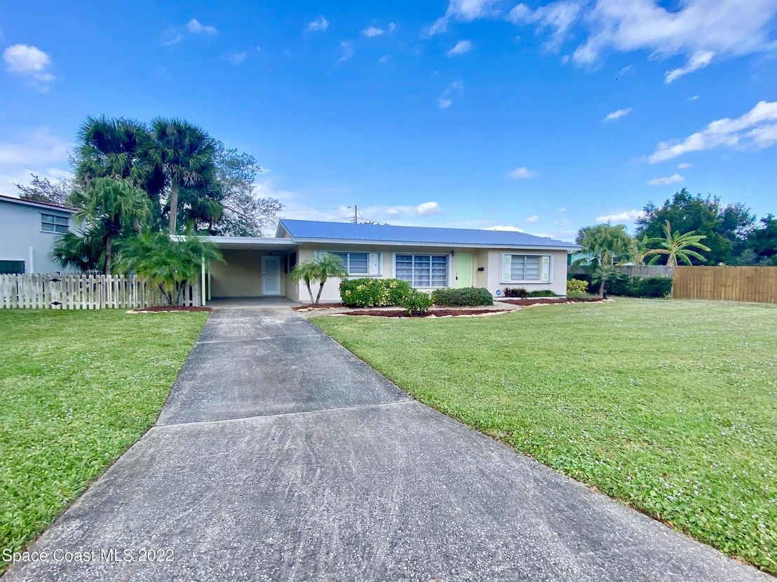 Photo of 2332 Saint Andrews Circle