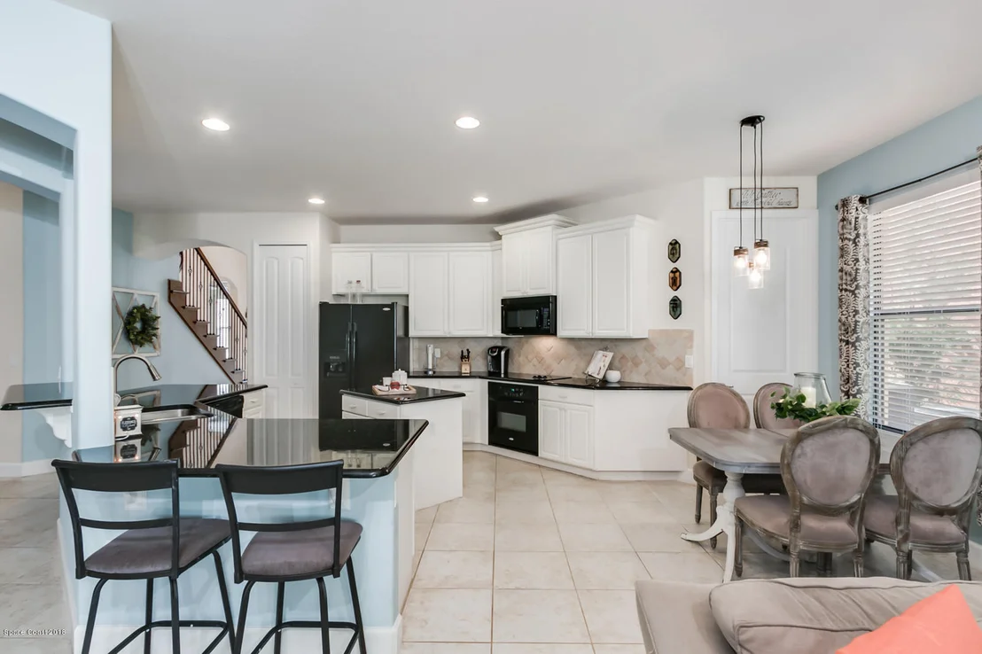 Photo of 384 Point Lobos Drive