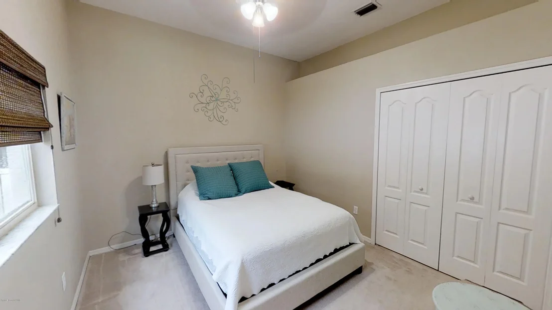 Photo of 975 Carriage Hill Road