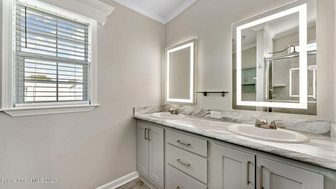 Photo of 1104 Tequesta Drive