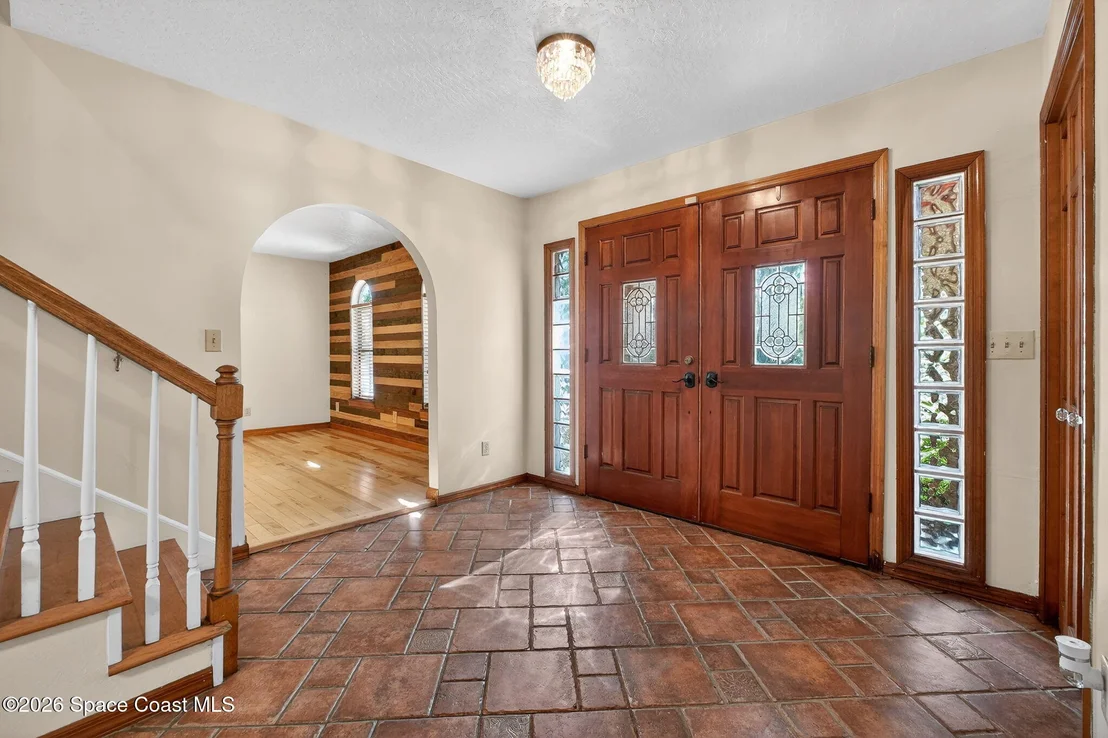Photo of 3380 Lionel Road
