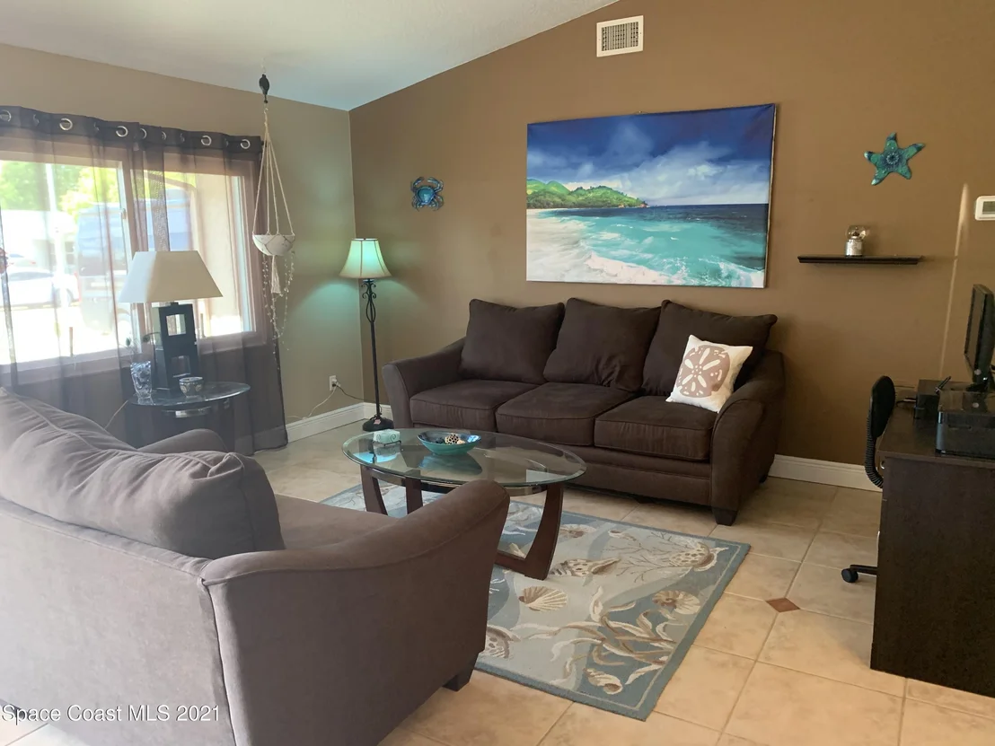 Photo of 6565 Dock Avenue