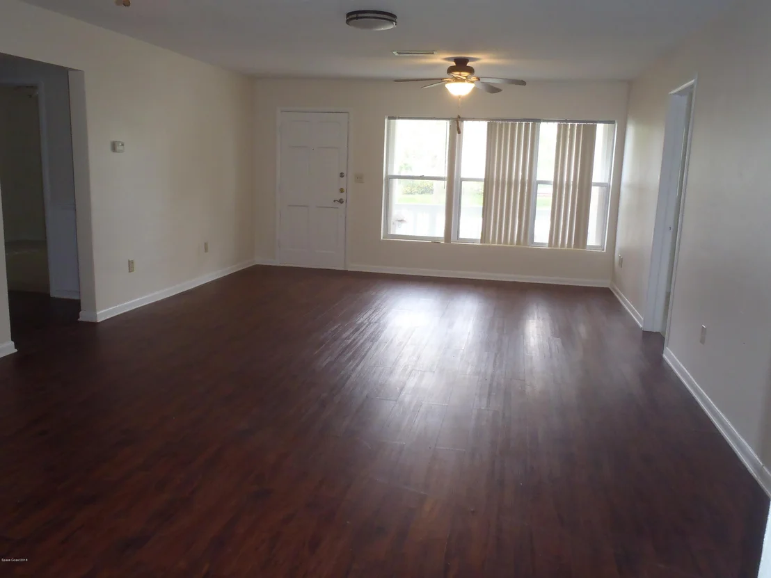 Photo of 310 Bunker Street